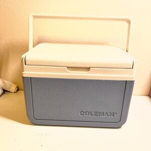 Coleman Model 5205 Personal Cooler Blue White Vintage 8-10 Quart Made in USA